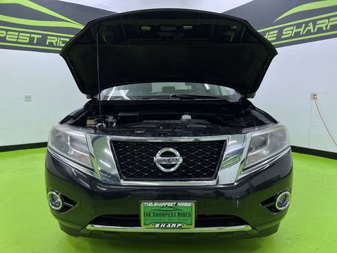 Used 2016 Nissan Pathfinder SL w/ SL Premium Package AWD/4WD image 4