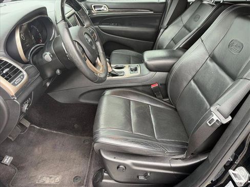 Used 2017 Jeep Grand Cherokee Overland AWD/4WD image 10