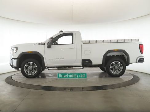 Used 2025 GMC Sierra 2500 SLE w/ SLE Convenience Package image 9