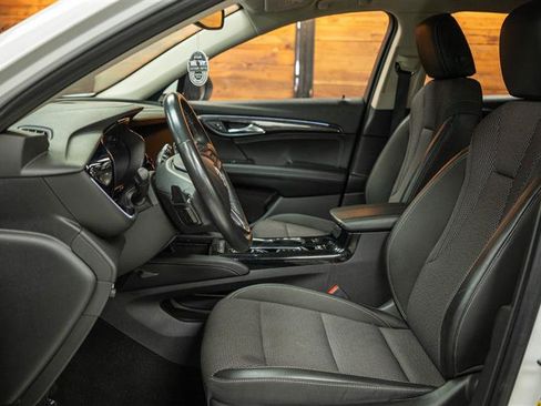 Used 2023 Buick Envision Preferred image 9