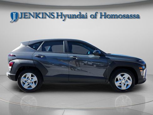 New 2026 Hyundai Kona SE image 5