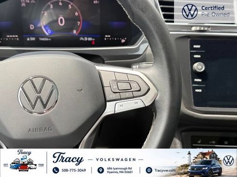 Used 2023 Volkswagen Tiguan SE w/ Panoramic Sunroof Package AWD/4WD image 10