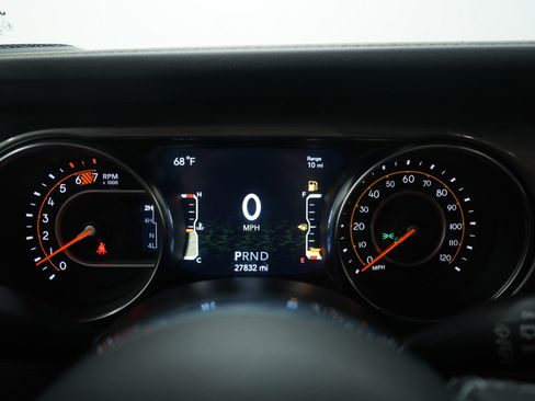 Used 2021 Jeep Wrangler Unlimited Sahara w/ LED Lighting Group image 25