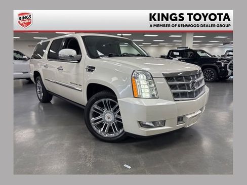 Used 2011 Cadillac Escalade ESV Platinum AWD/4WD image 1