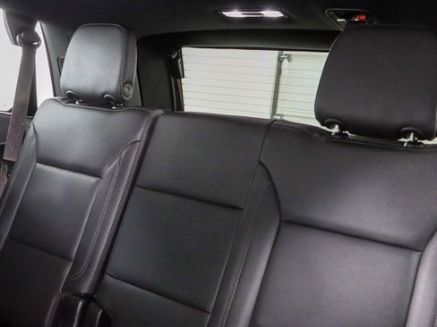 Used 2022 Chevrolet Tahoe Z71 w/ Luxury Package image 29