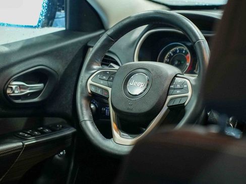 Used 2016 Jeep Cherokee Latitude w/ Safety/Convenience Group image 17