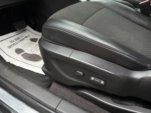 Used 2017 Buick Encore Preferred image 38