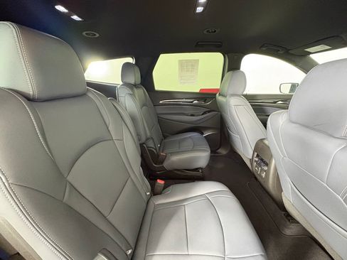 Used 2022 Buick Enclave Premium FWD image 50