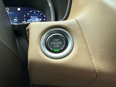 Certified 2023 Chevrolet Tahoe Premier AWD/4WD image 35