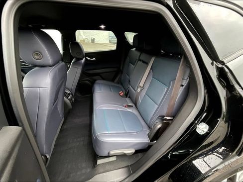 Used 2024 Chevrolet Blazer RS w/ LPO, Floor Liner Package FWD image 7