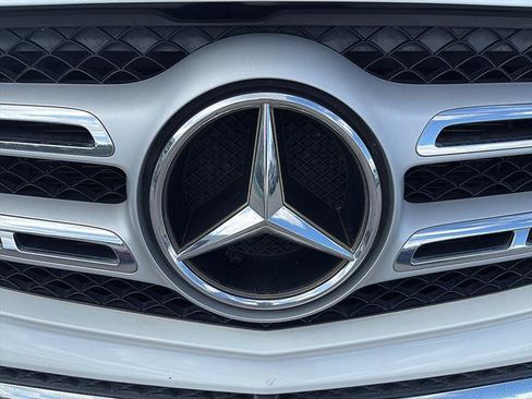 Used 2017 Mercedes-Benz GLS 450 4MATIC image 11