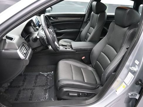 Used 2022 Honda Accord Sport image 17