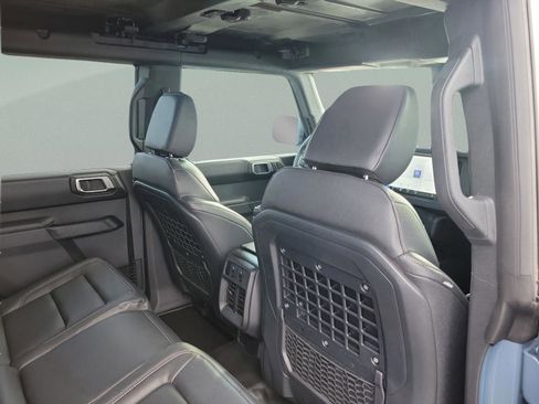 New 2025 Ford Bronco Badlands w/ Sasquatch Package image 25