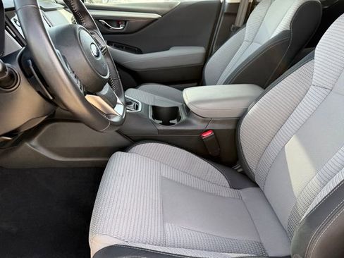 Used 2025 Subaru Outback Premium image 13