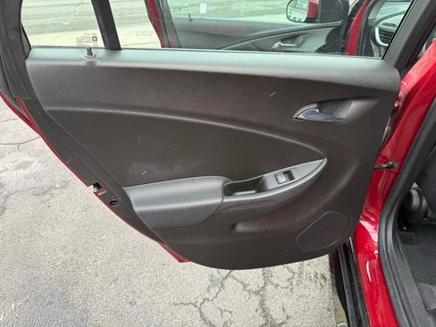 Used 2018 Chevrolet Volt LT FWD image 32