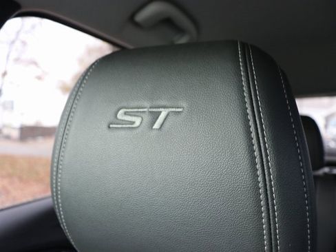 Used 2024 Buick Encore GX Sport Touring image 16