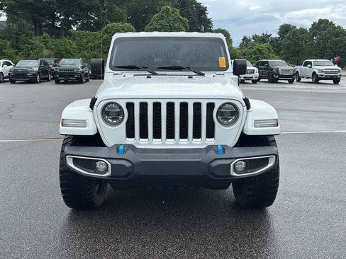 Used 2022 Jeep Wrangler Unlimited Sahara w/ Cold Weather Group AWD/4WD image 2