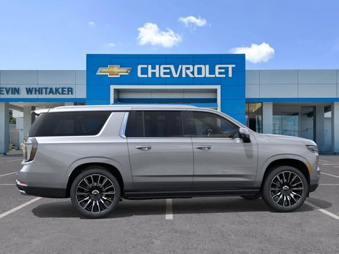 New 2026 Chevrolet Suburban High Country image 5