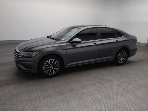 Used 2019 Volkswagen Jetta S image 2