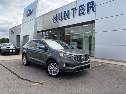 Used 2023 Ford Edge SEL w/ Convenience Package