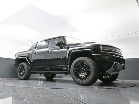 New 2025 GMC Hummer EV 2X image 46
