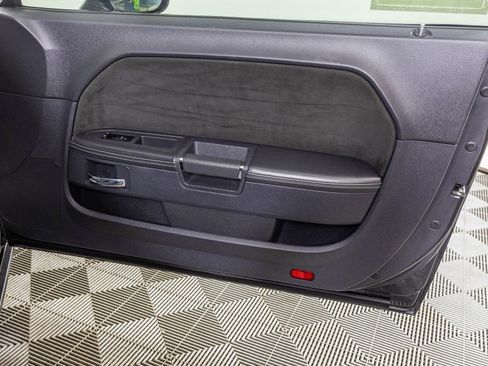 Used 2009 Dodge Challenger SRT8 w/ SRT Option Group II image 44