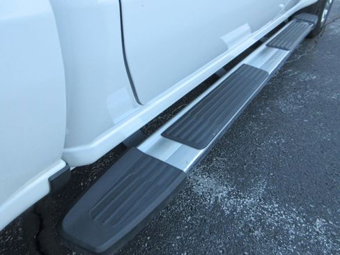 Used 2019 Chevrolet Silverado 1500 LTZ image 10