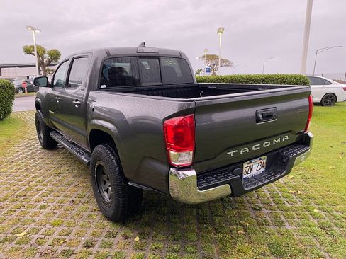 Used 2016 Toyota Tacoma SR5 RWD image 5