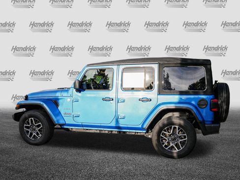 Used 2024 Jeep Wrangler Sahara w/ Safety Group image 7