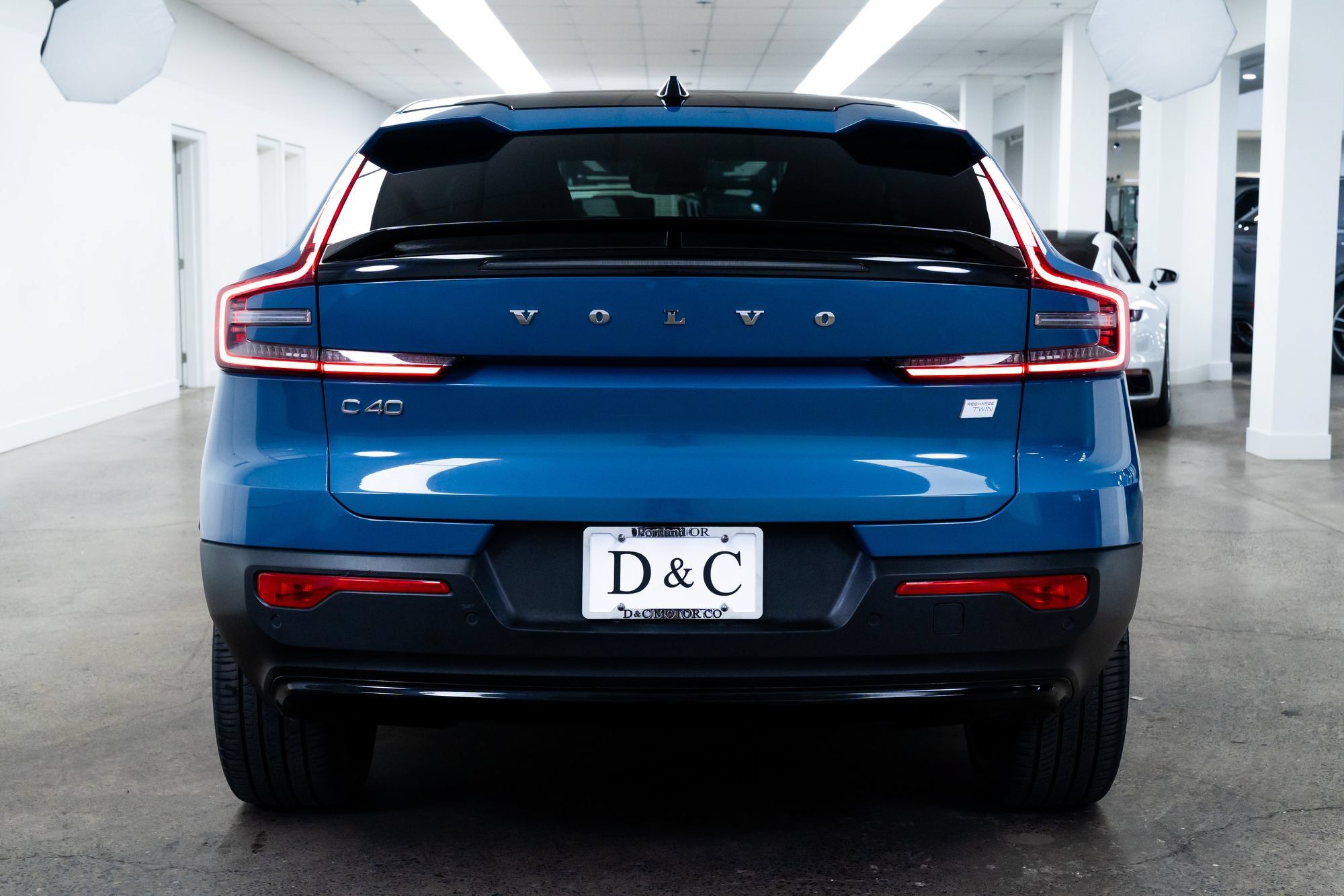 Used 2023 Volvo C40 P8 Recharge Ultimate AWD/4WD image 5