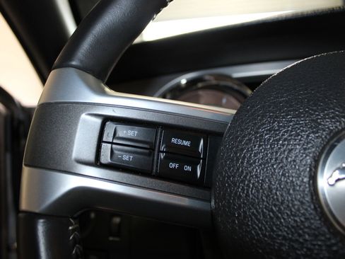 Used 2010 Ford Mustang GT RWD image 16