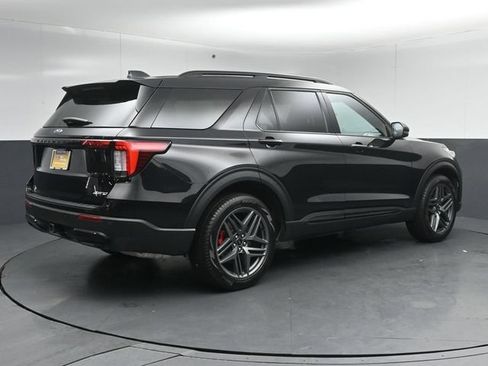 Certified 2025 Ford Explorer ST-Line w/ Premium Package AWD/4WD image 7