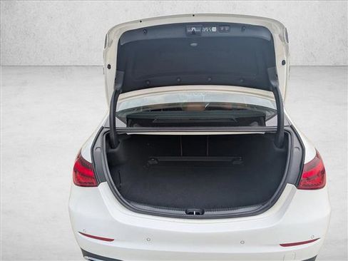 Used 2025 Mercedes-Benz C 300 Sedan image 7