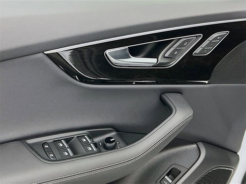 New 2026 Audi Q8 Premium Plus image 19