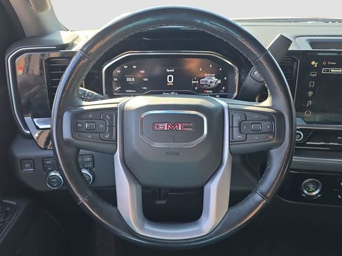 Used 2024 GMC Sierra 1500 SLT w/ X31 Off-Road Package AWD/4WD image 9