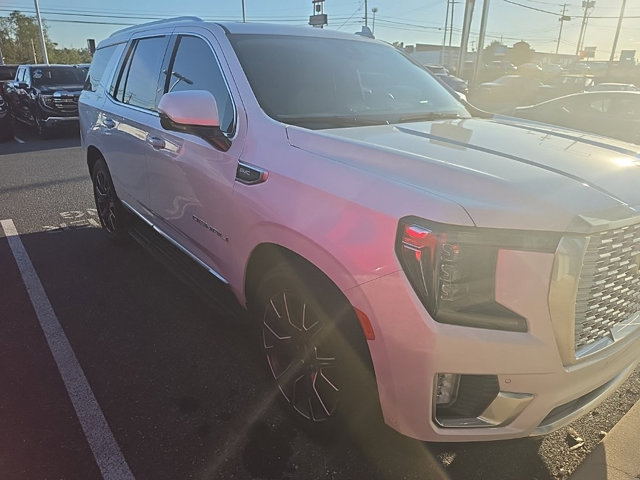 Certified 2024 GMC Yukon Denali w/ Advanced Technology Package AWD/4WD image 2