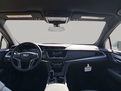 New 2025 Cadillac XT5 Luxury FWD image 21