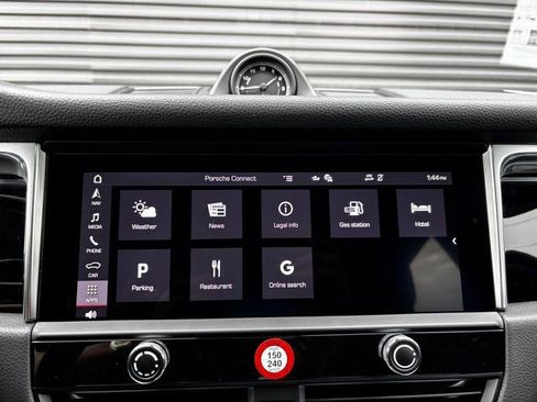 New 2026 Porsche Macan image 19