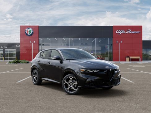 New 2025 Alfa Romeo Tonale AWD/4WD image 18