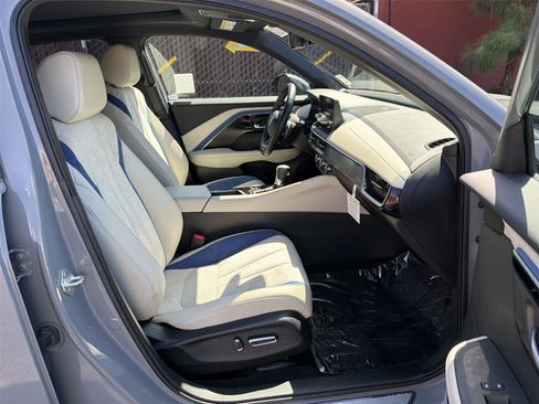 Used 2025 Acura ADX A-Spec FWD image 15