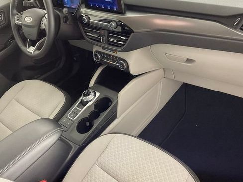 Certified 2023 Ford Escape Active AWD/4WD image 20