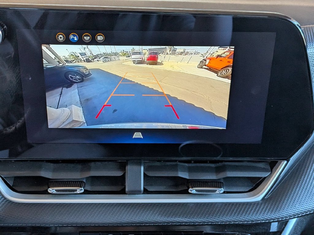 Used 2025 Chevrolet Equinox LT AWD/4WD image 22