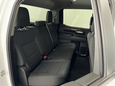 Used 2023 Chevrolet Silverado 1500 LT AWD/4WD image 19