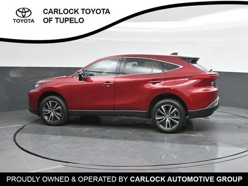 Used 2023 Toyota Venza LE image 8