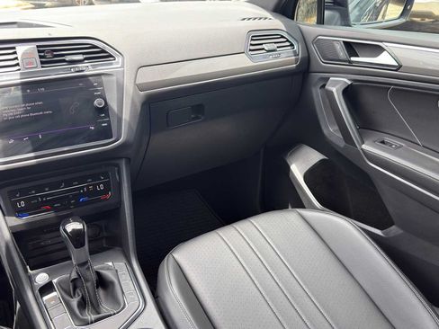 Used 2024 Volkswagen Tiguan SE R-Line AWD/4WD image 24