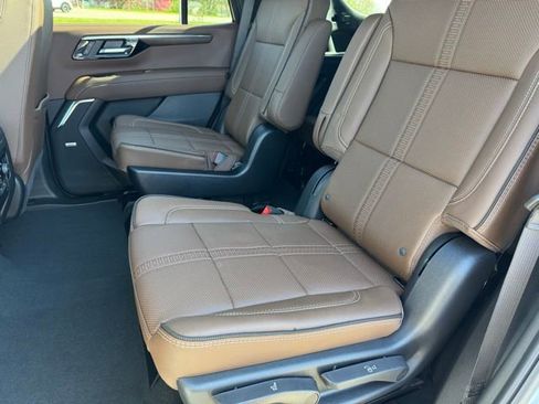 New 2026 Chevrolet Tahoe High Country AWD/4WD image 7