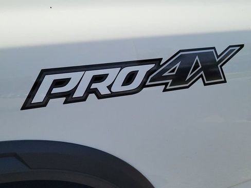 Certified 2021 Nissan Titan PRO-4X w/ Pro-4x Convenience Package AWD/4WD image 10