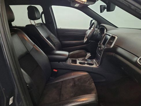 Used 2017 Jeep Grand Cherokee Altitude AWD/4WD image 21