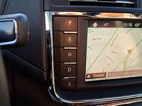 Used 2019 Lincoln Continental Reserve image 14