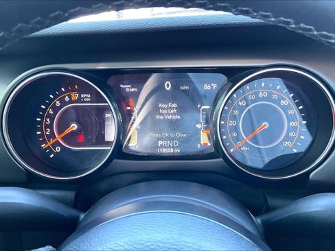 Used 2018 Jeep Wrangler Unlimited Sport S AWD/4WD image 21
